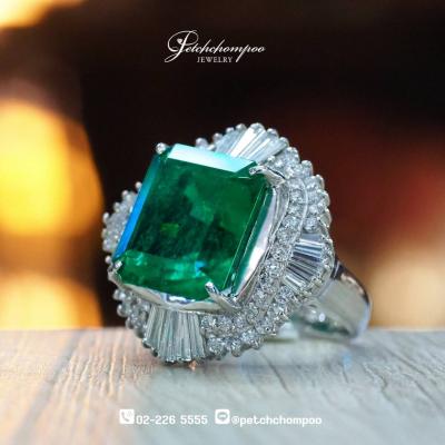 [29701] 10.44 carat Vivid green Colombia emerald diamond ring  1,290,000 