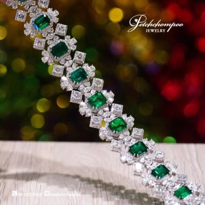 [29803] 15.18 carat Zambia emerald and diamond bracelet  790,000 