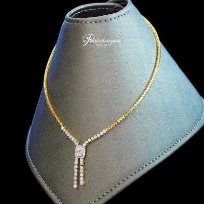 [29439] 2.83 carat  diamond necklace  169,000 