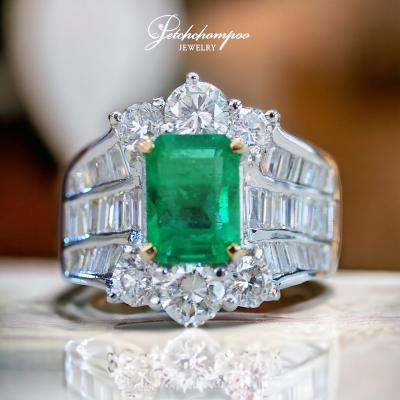 [29191] Colombia emerald with diamond ring  119,000 