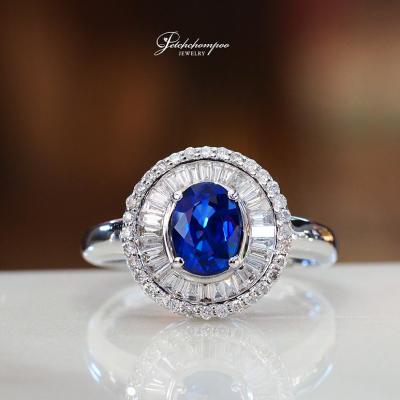 [29366] Blue sapphire ring with diamonds  29,000 