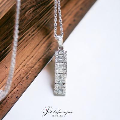 [29430] Diamond pendant with chain  39,000 