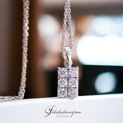 [29429] Diamond pendant with chain  39,000 