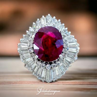[29221] 4.47 carat unheated ruby with diamond ring  259,000 