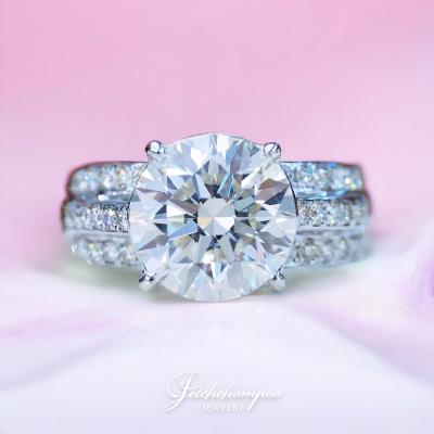 [29132] 4 carat J VVS1 IGI certificate diamond ring Discount 1,490,000